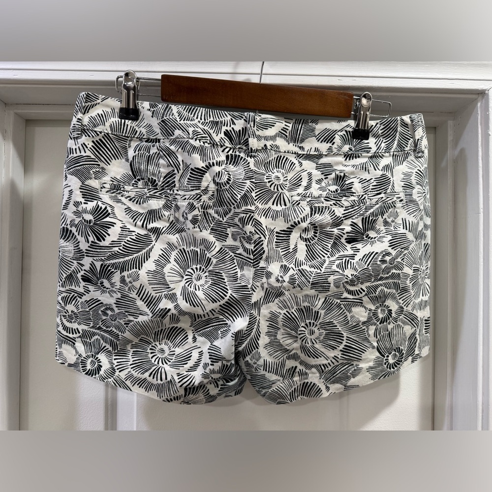 Old Navy Pixie Shorts Size 6